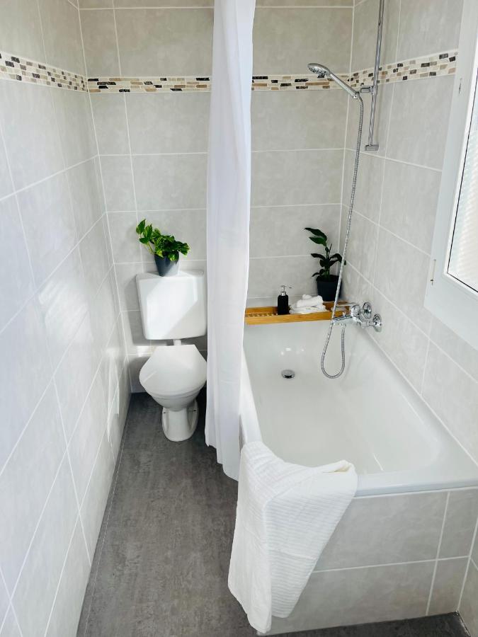-The Urbanist- Lakeview Free Parking 2Bd Fast Wifi Oberhofen ภายนอก รูปภาพ